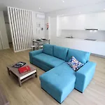 T1 Bellevue Terrace *